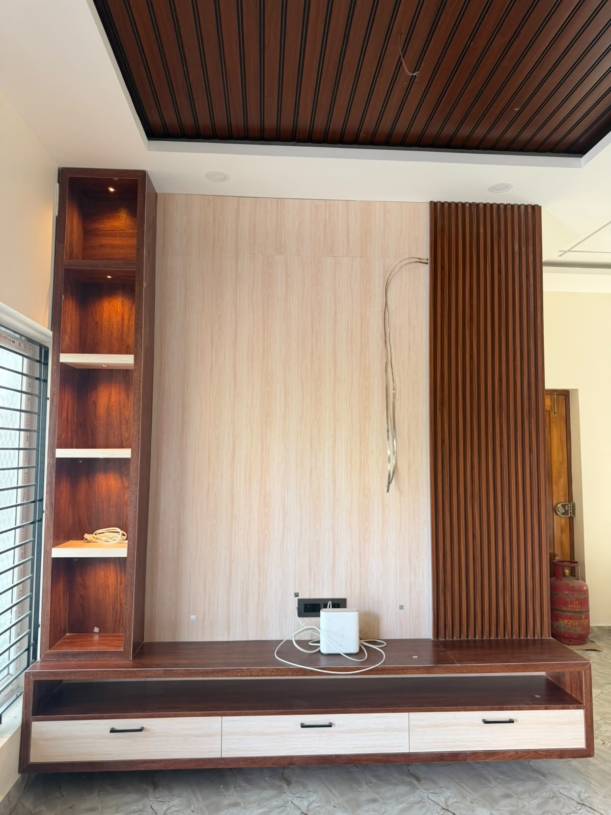 Compact TV Unit